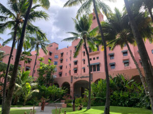 ロイヤル ハワイアン（The Royal Hawaiian, a Luxury Collection Resort, Waikiki）｜“ピンクパレス”の愛称で知られる名門ホテル