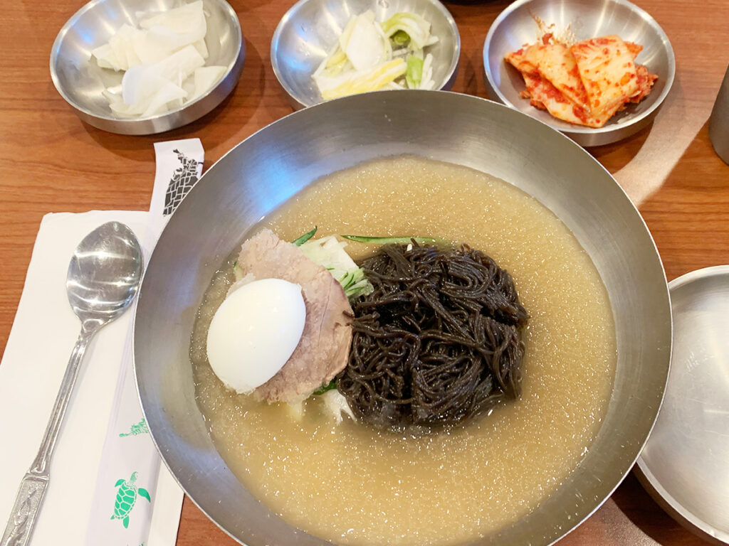 ゆっちゃんの葛冷麺 & yuchun's cold noodle